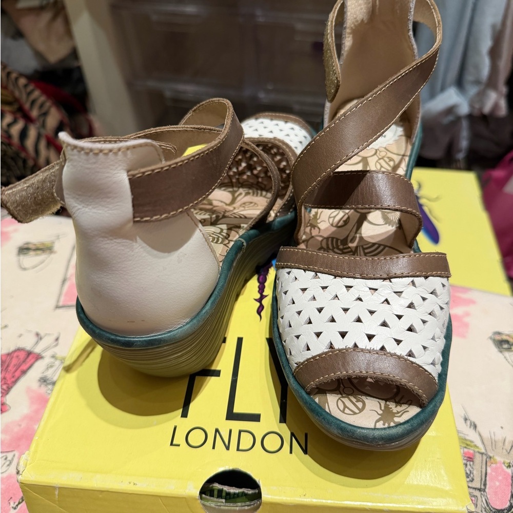 Fly London Women's Cream and Brown Sandals